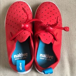 Little girls Native shoes-like new-size 8